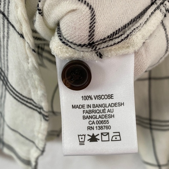 Reitmans Shirt Long Sleeve Button Up Black and White Check - Picture 4 of 8